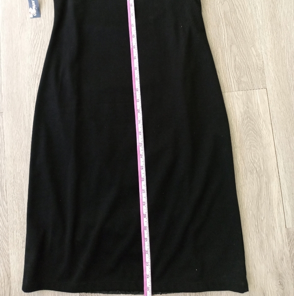 Old Navy Black Sleeveless Dress With Sequin - Picture 4 of 6